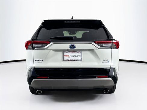 Used 2022 Toyota RAV4 XSE AWD/4WD image 11