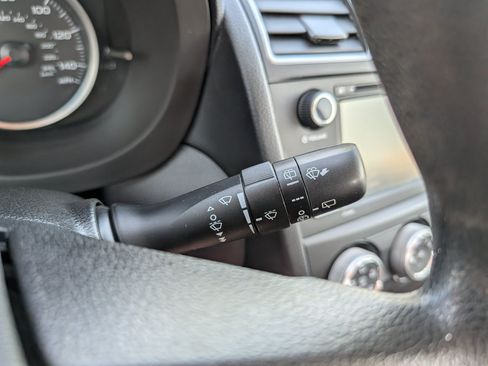 Used 2017 Subaru Forester 2.5i AWD/4WD image 29