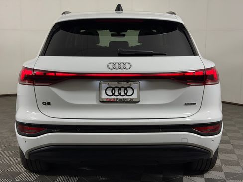 Used 2025 Audi Q6 e-tron Premium Plus w/ Premium Plus AWD/4WD image 10