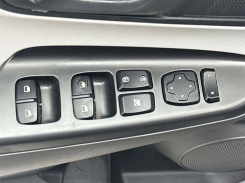 Used 2022 Hyundai Kona SEL w/ Cargo Package image 17