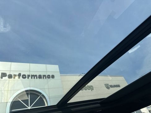 New 2026 RAM 1500 4x4 Crew Cab image 21