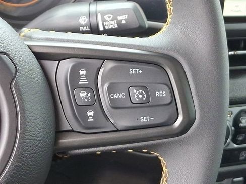 Used 2024 Jeep Gladiator Sport image 26