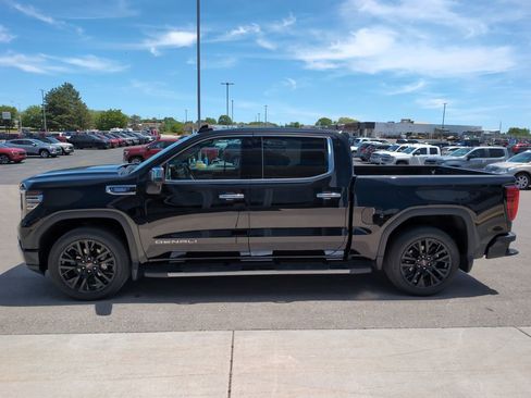 Used 2024 GMC Sierra 1500 Denali w/ Technology Package AWD/4WD image 5