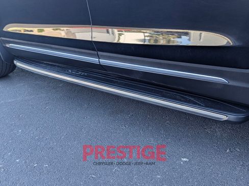 Used 2019 Honda Pilot Touring image 13