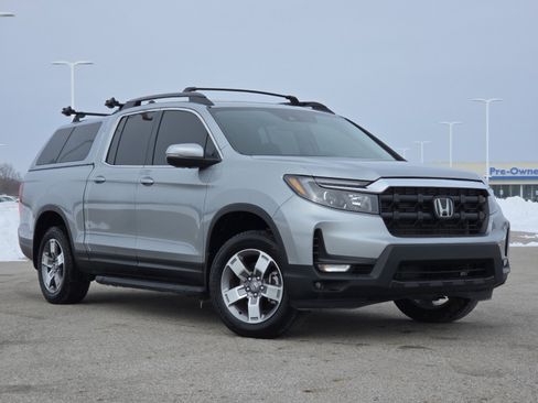 Used 2025 Honda Ridgeline RTL image 2