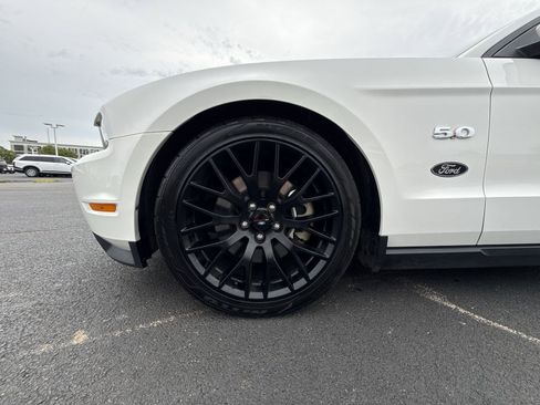 Used 2012 Ford Mustang GT Premium RWD image 10