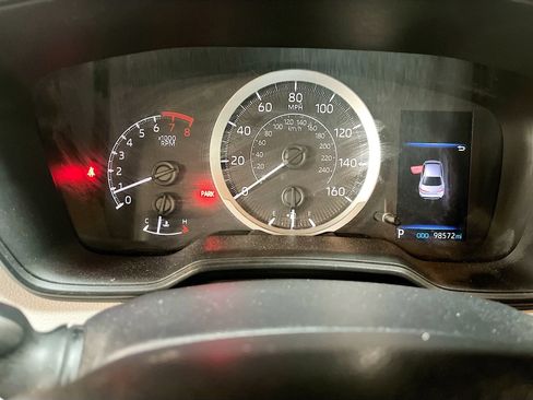 Used 2021 Toyota Corolla LE FWD image 12