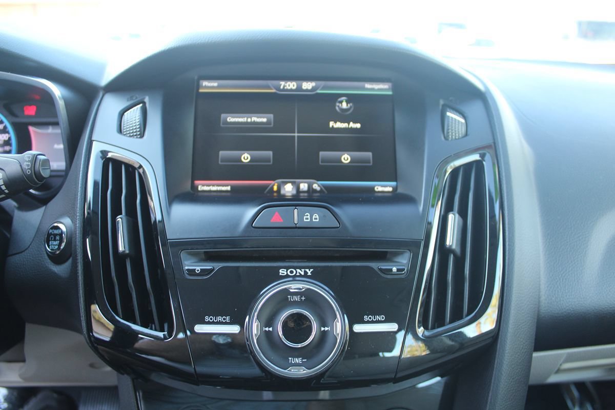 Used 2014 Ford Focus Electric Hatchback FWD image 24
