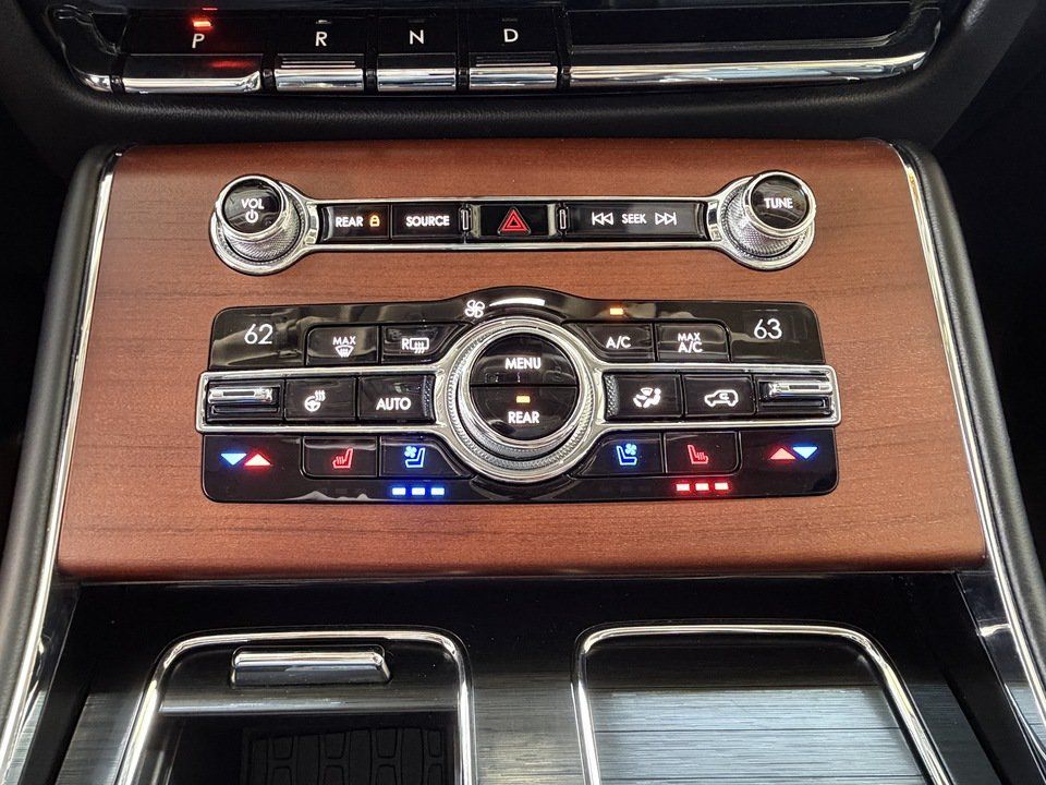 Used 2020 Lincoln Aviator Reserve w/ Equipment Group 202A AWD/4WD image 25