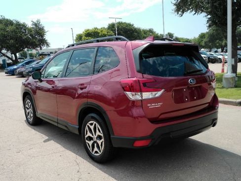 Used 2023 Subaru Forester Premium AWD/4WD image 11