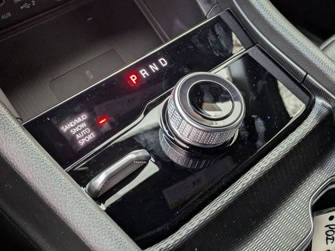 New 2025 Jeep Grand Cherokee L Limited w/ Luxury Tech Group II image 23