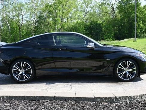 Used 2018 INFINITI Q60 3.0t Luxe image 4