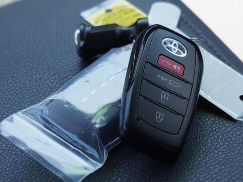 Used 2026 Toyota Camry XLE FWD image 17