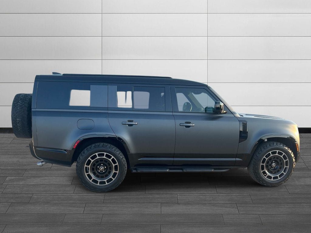 Certified 2026 Land Rover Defender 130 V8 AWD/4WD image 6