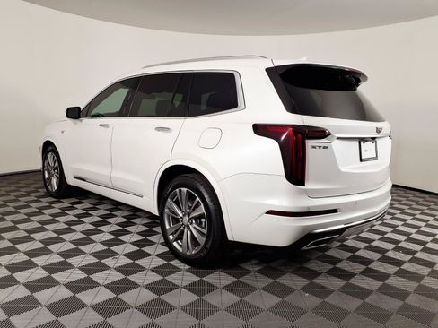 Certified 2024 Cadillac XT6 Premium Luxury FWD image 6