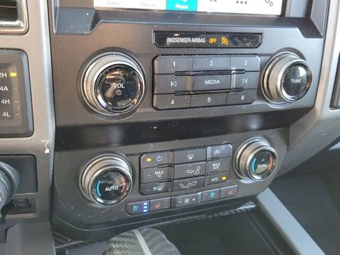 Used 2019 Ford F150 Raptor w/ Equipment Group 802A Luxury image 21