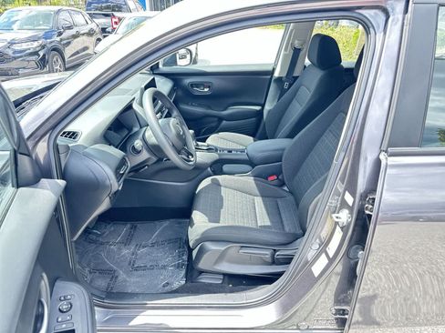 Used 2025 Honda HR-V LX image 2