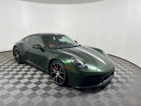 Used 2026 Porsche 911 Carrera 4 GTS AWD/4WD image 9