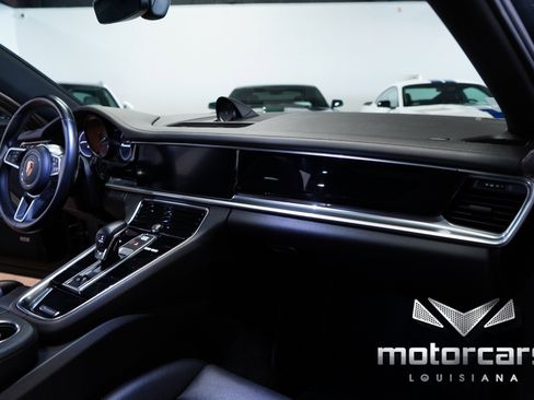 Used 2018 Porsche Panamera image 29