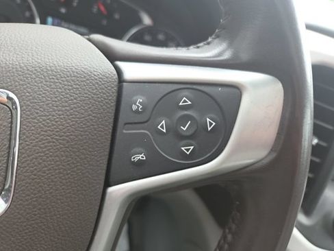 Used 2019 GMC Acadia SLT AWD/4WD image 18
