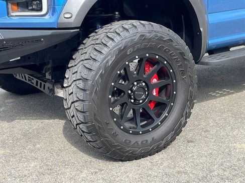 Used 2019 Ford F150 Raptor w/ Equipment Group 802A Luxury image 48