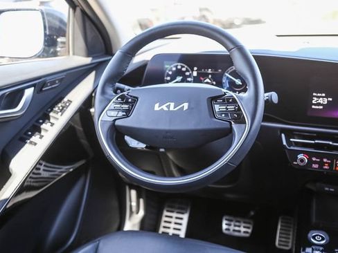 Used 2023 Kia Niro Wave FWD image 17