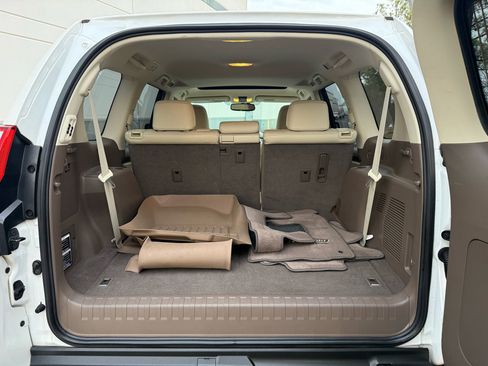 Used 2012 Lexus GX 460 image 18