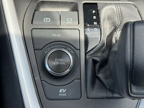 Certified 2023 Toyota RAV4 XLE AWD/4WD image 23