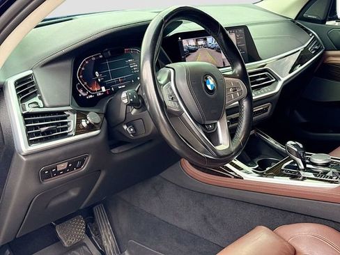 Used 2020 BMW X7 xDrive40i w/ Premium Package image 10