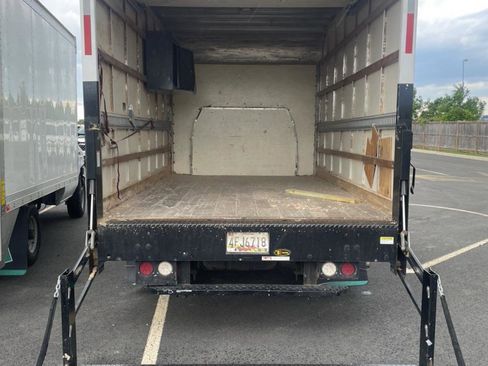 Used 2019 Ford E-350 and Econoline 350 Super Duty w/ Power Windows & Locks Group RWD image 5