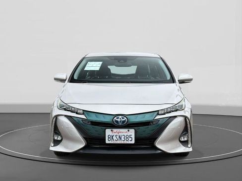 Used 2019 Toyota Prius Prime Advanced FWD image 3