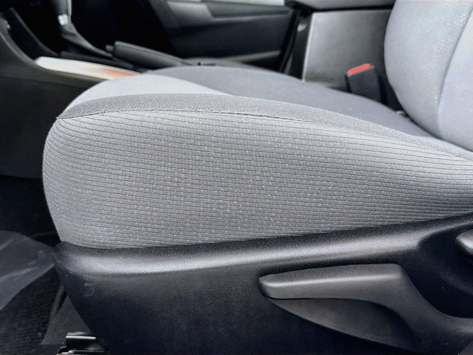 Used 2018 Toyota Corolla L FWD image 23