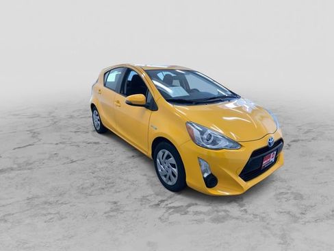Used 2015 Toyota Prius C Two image 3