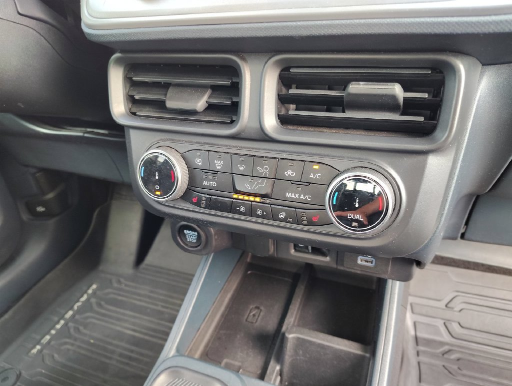 Used 2024 Ford Maverick Lariat w/ Black Appearance Package AWD/4WD image 28