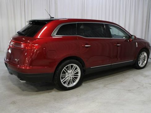 Used 2018 Lincoln MKT AWD w/ Technology Package image 32