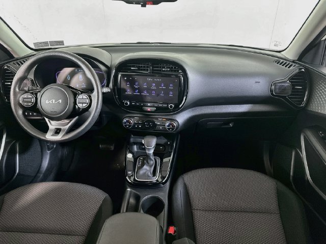 Used 2023 Kia Soul S FWD image 13