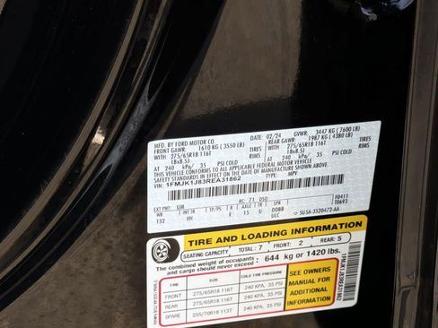 Used 2024 Ford Expedition Max XLT image 9