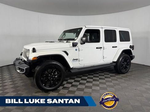 Used 2025 Jeep Wrangler Unlimited Sahara AWD/4WD image 1