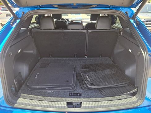 Certified 2024 Volkswagen Atlas Cross Sport SE FWD image 13