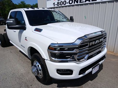 New 2026 RAM 3500 Big Horn w/ Laramie Trim Package image 1