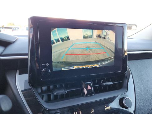 Used 2024 Toyota Corolla LE image 18