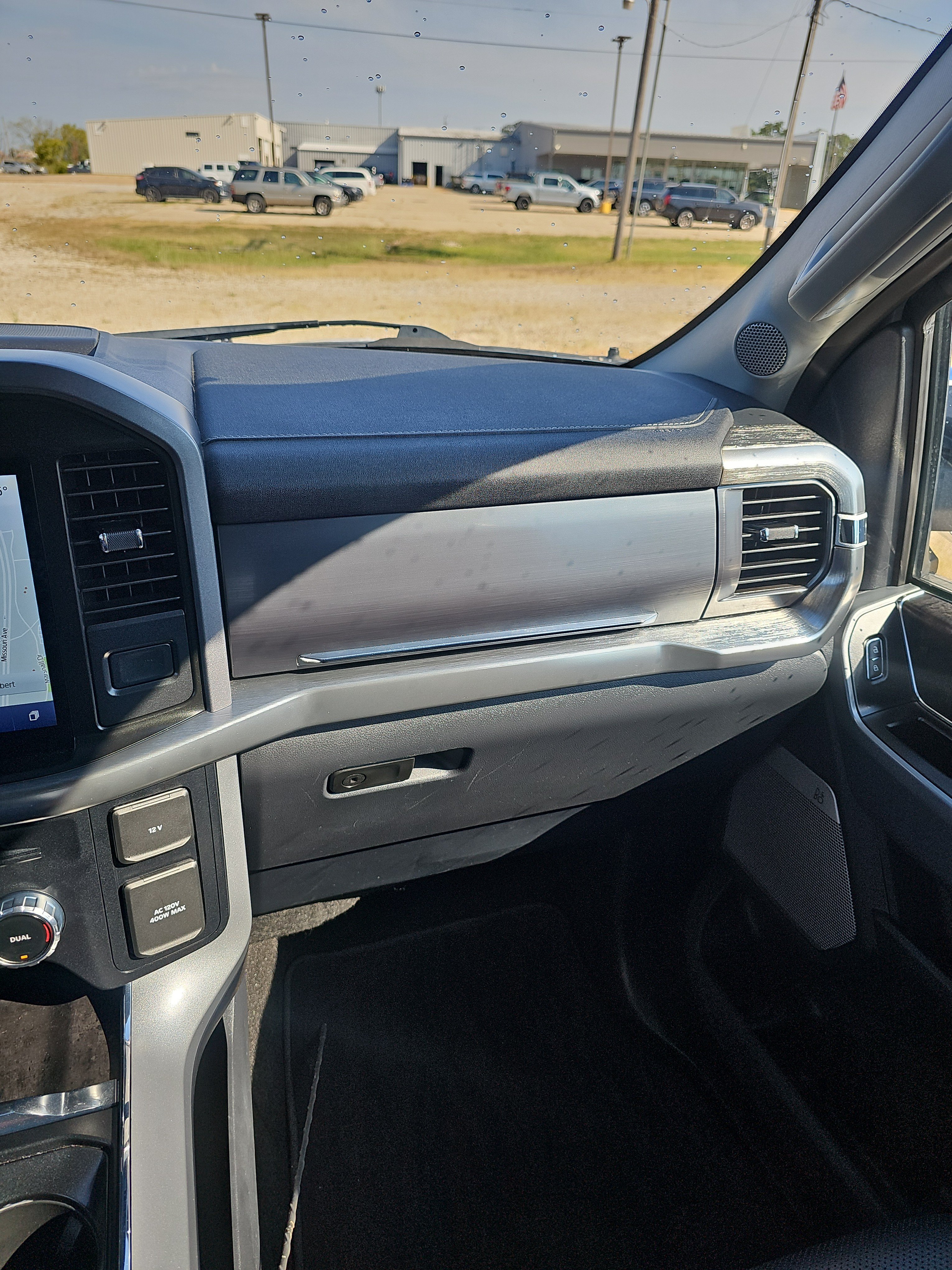Used 2023 Ford F150 Lariat AWD/4WD image 34