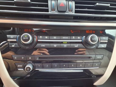 Used 2016 BMW X5 xDrive40e AWD/4WD image 22