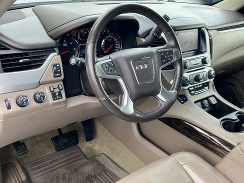 Used 2016 GMC Yukon XL SLT w/ Open Road Package AWD/4WD image 21