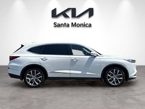 Used 2024 Acura MDX w/ Technology Package FWD image 7