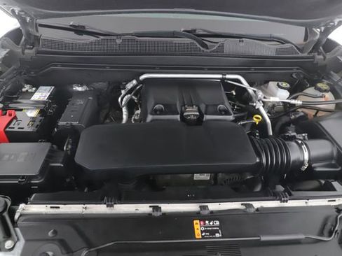 Used 2024 GMC Canyon Elevation w/ Convenience Package image 15