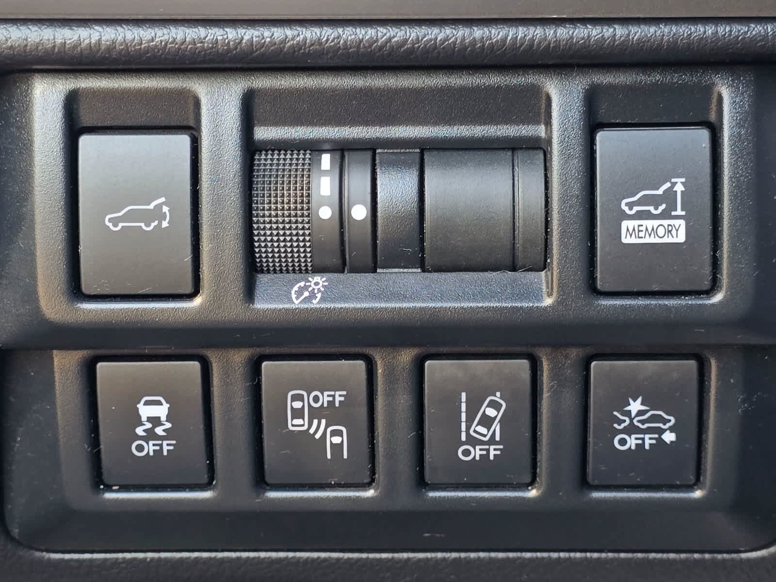 Used 2018 Subaru Outback 2.5i Premium AWD/4WD image 17