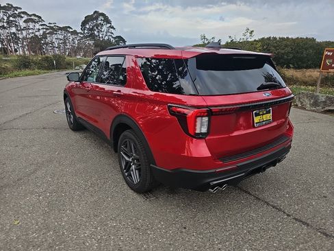 New 2026 Ford Explorer ST image 26
