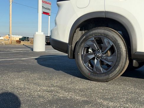 New 2026 Nissan Rogue SV w/ Cold Weather Package FWD image 35