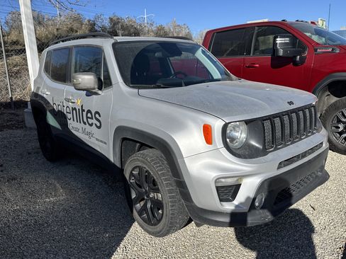 Used 2019 Jeep Renegade Altitude w/ Quick Order Package 2XM image 4